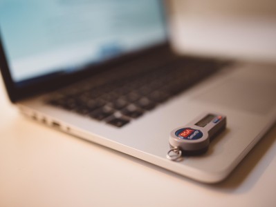 谷歌大模型gemini怎么读